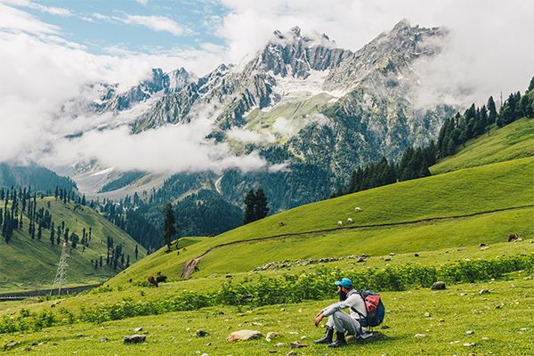 Sonmarg beautiful scenery adventure Kashmir honeymoon